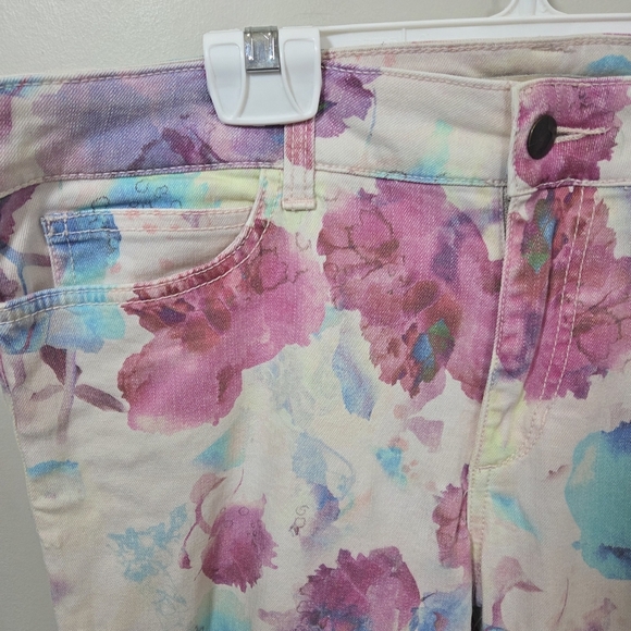 ⭐️Joe's Jeans Floral Skinny Jeans - Multicolor Size 32 - Picture 3 of 6